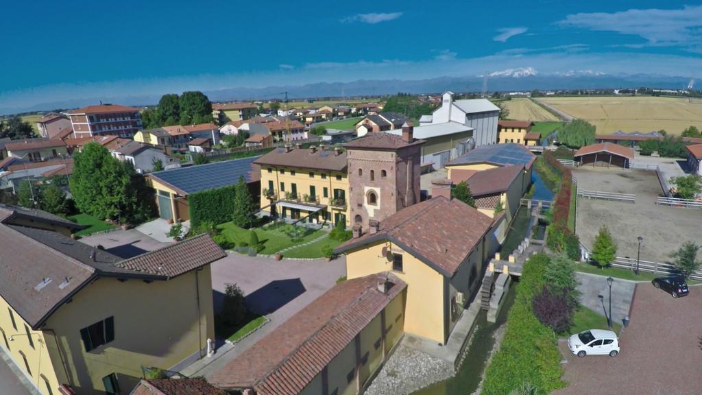 La Torre Dei Canonici Lumellogno Eksteriør billede